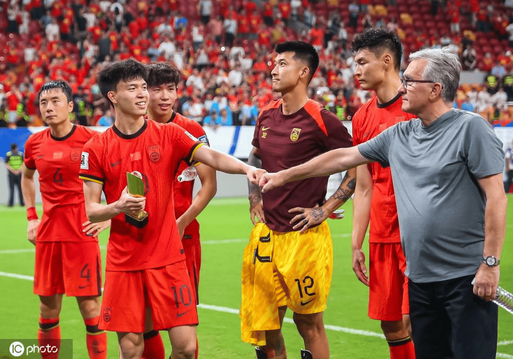 国米门将神勇扑救点球，帮球队获胜